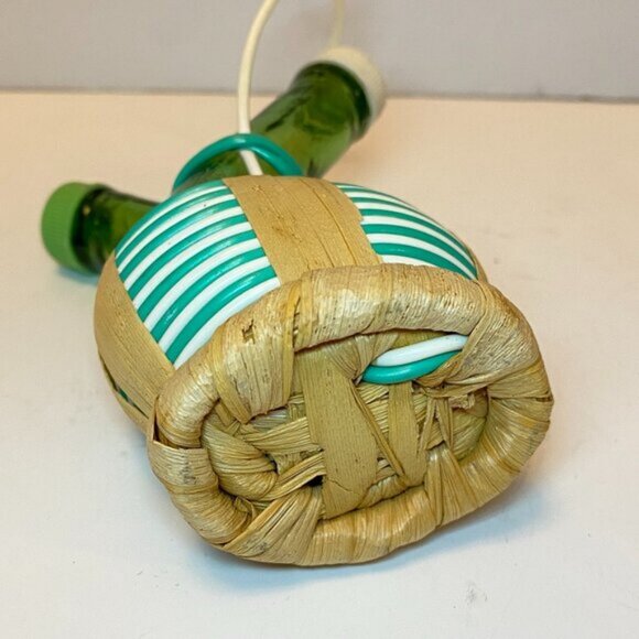 Chianti Bottle Nested Intertwined Salt  Pepper Shakers Green Glass Straw - Picture 3 of 4